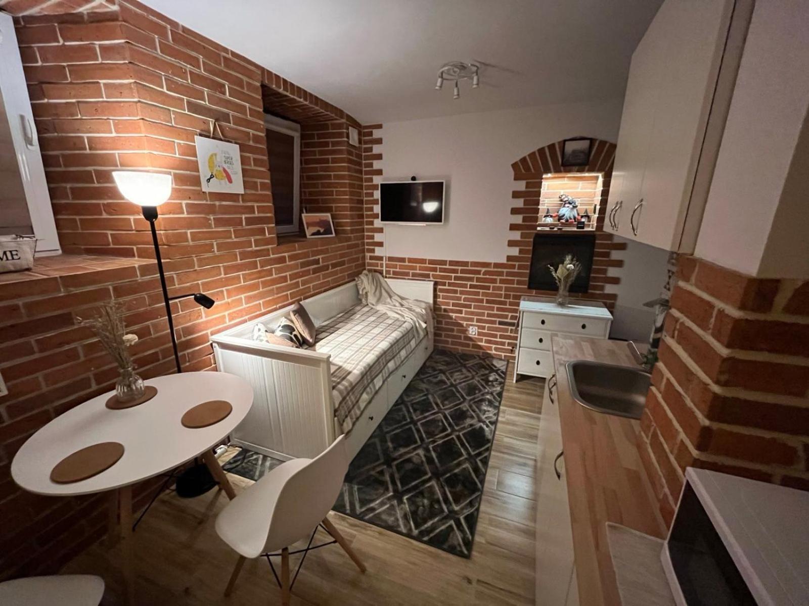 Mini Apartament W Centrum Krakowaアパートメント エクステリア 写真